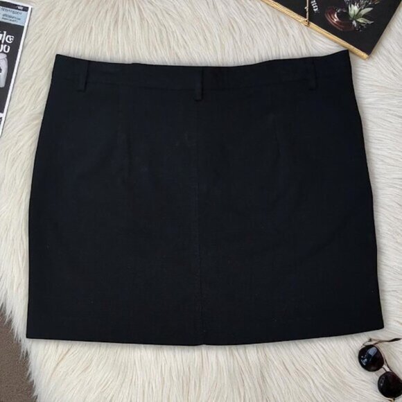 Mario Serrani Classic Black Skort - Picture 1 of 4